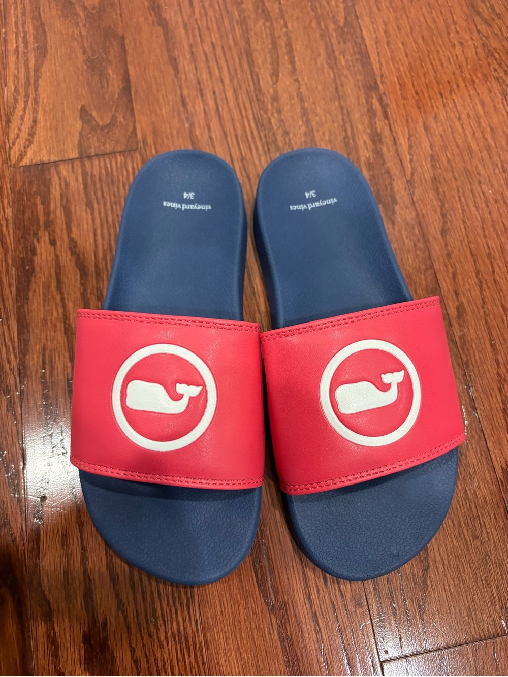 Vineyard Vines Navy Footbed with Red Strap Slide Sandals size 3/4